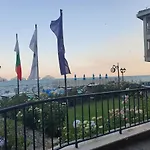 Regina Maria Design Hotel 4*