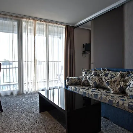 Regina Maria Design Hotell 4*
