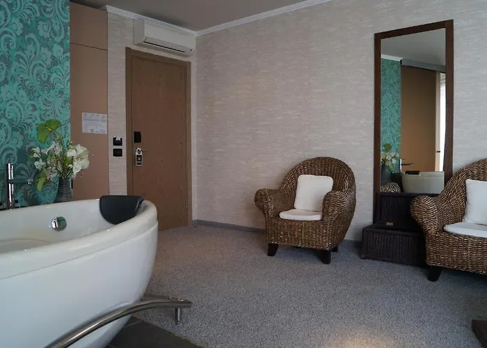 Regina Maria Design 4* Balcsik